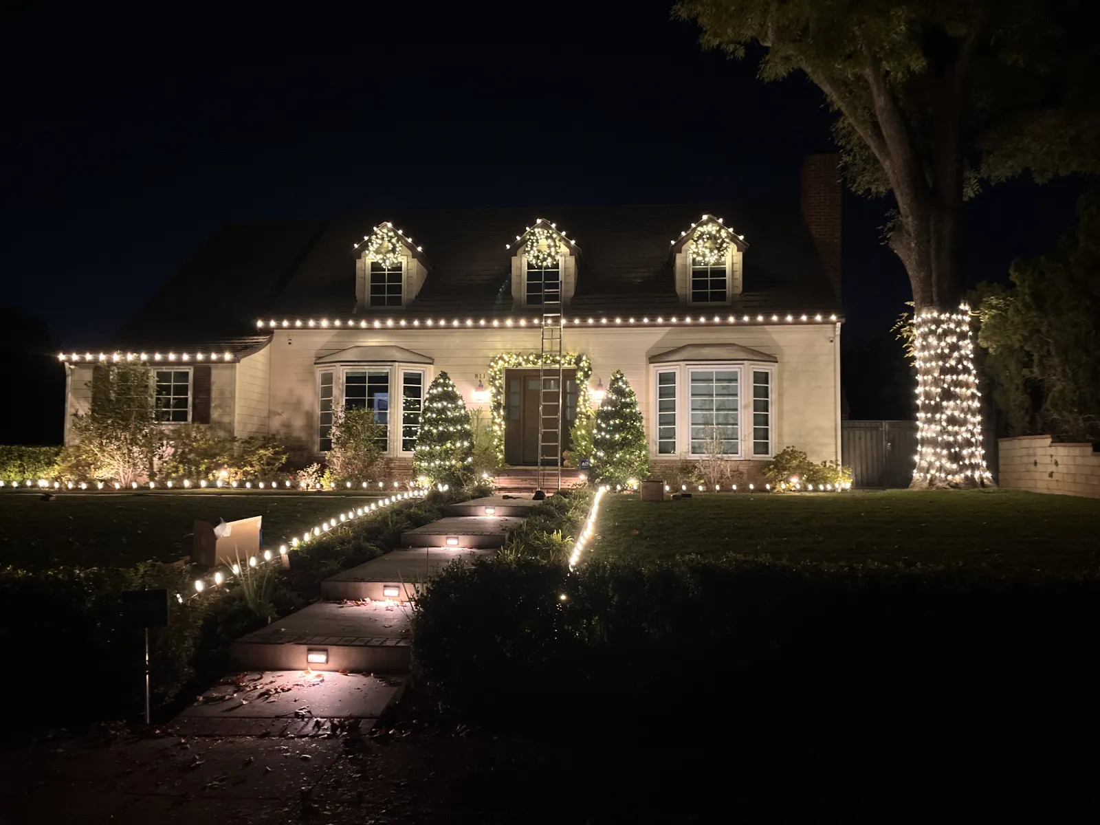 Los Angeles home fully lit with professional Christmas lights